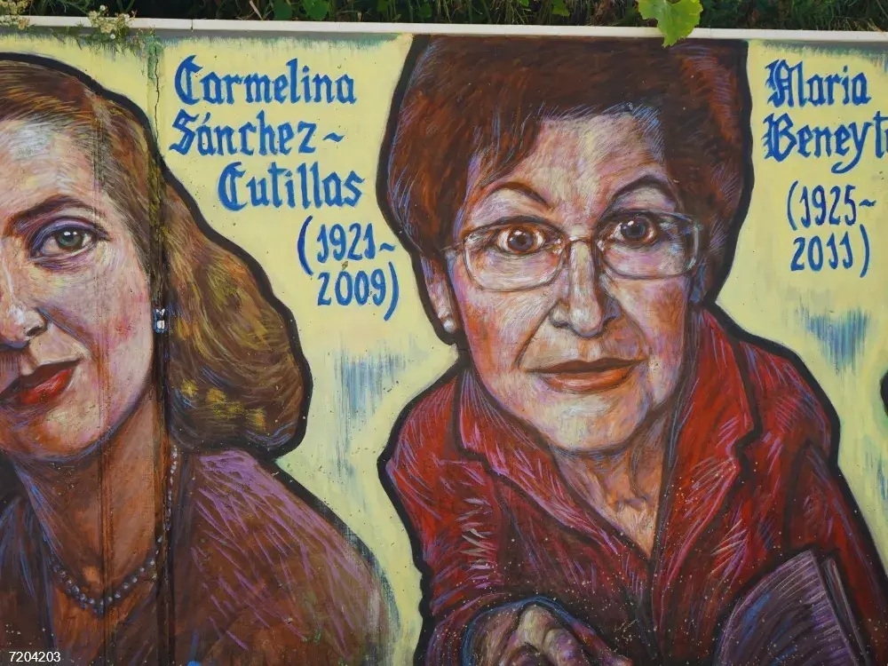 Muro de Alcoy corregirá en los murales del Batà la fecha de nacimiento de la escritora Maria Beneyto