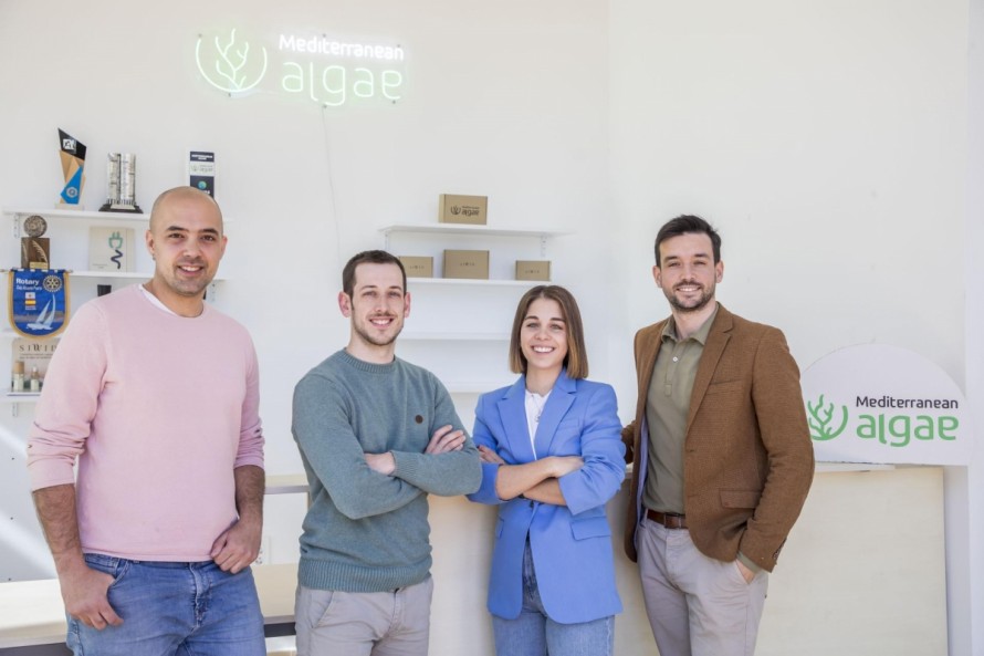 La 'startup' alicantina Mediterranean Algae llevará su biorremediación al puerto de La Savina de Formentera