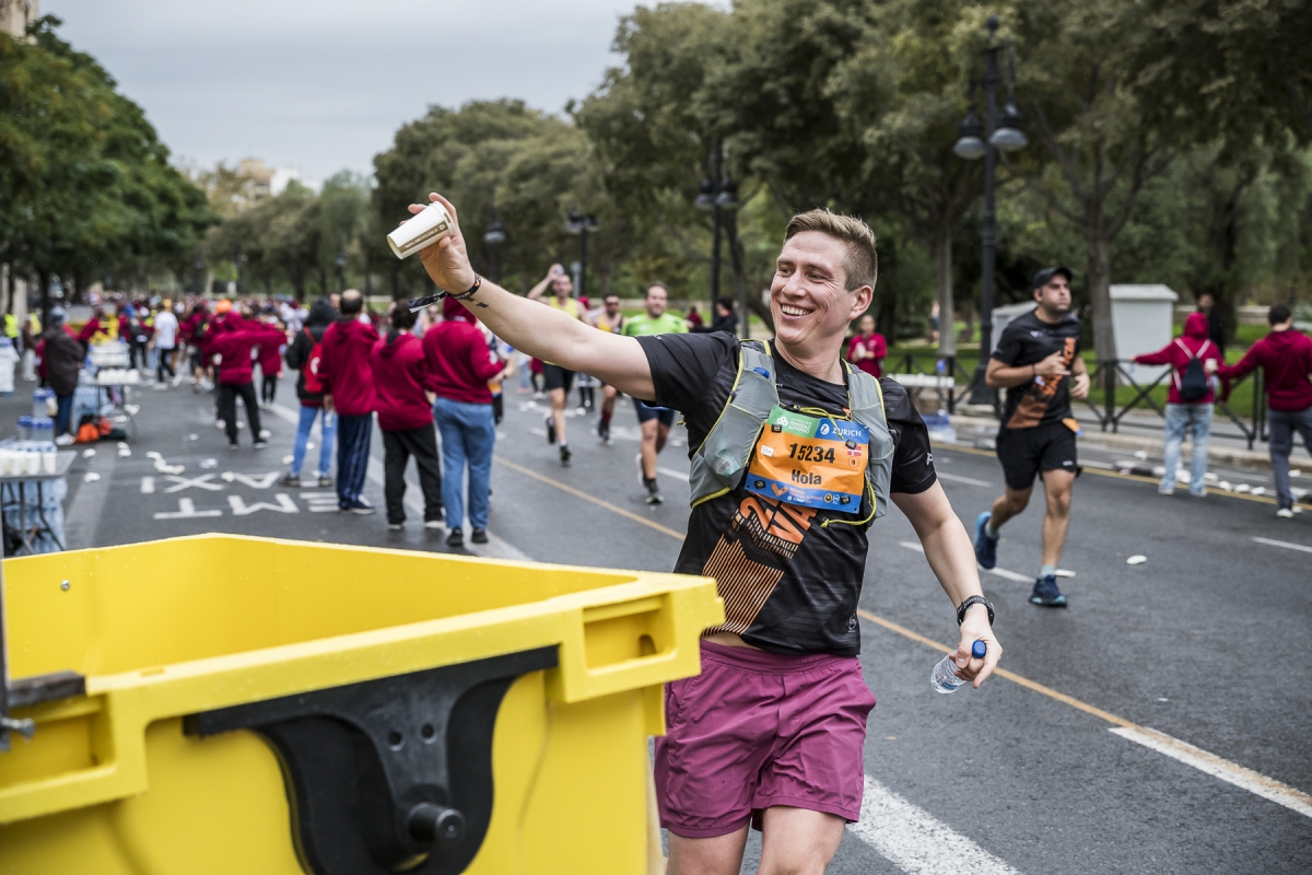 El Medio y el Maratón Valencia junto  a Ecoembes recuperaron más de  23 toneladas de residuos en 2025