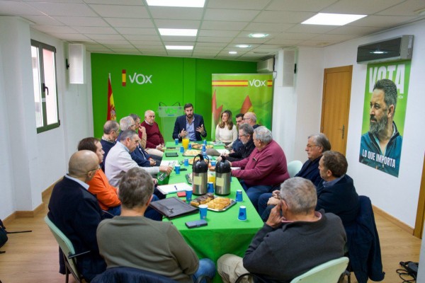 Vox valora el paso del PP para cambiar la ley del Mar Menor pero le pide una reforma 