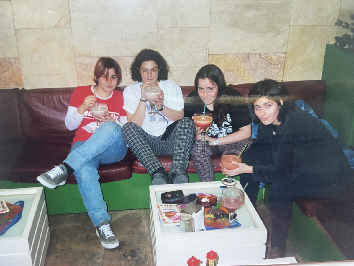 Lidia, Mati, Cuca y Mabel en 1996