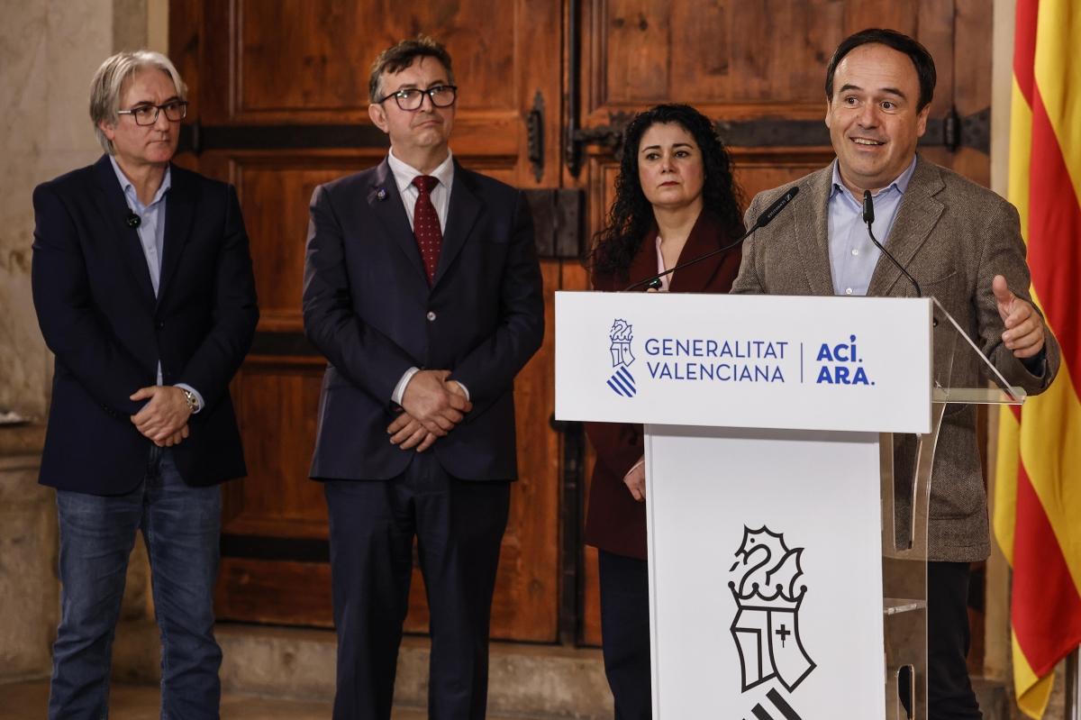 Consell, sindicatos y patronal buscan un 