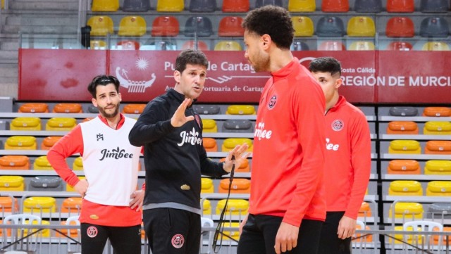 El Jimbee cierra la jornada en Alzira tras ganar en la Supercopa y en la Liga