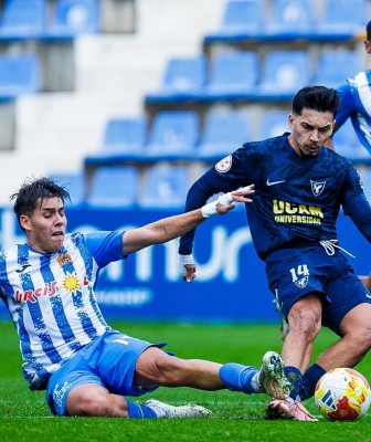 El Águilas defiende el liderato de Segunda RFEF ante el Linares en casa con el acecho del UCAM 