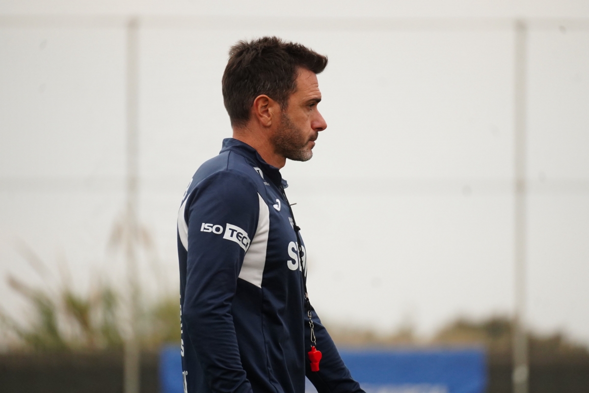 El Murcia busca proseguir la escalada ante el Hércules y delante de cerca de 30.000 personas