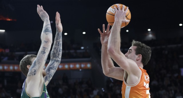 El cansancio colapsa a un Valencia Basket que vuelve a caer en el Roig Arena