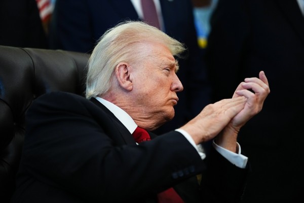 Trump impone a aliados europeos de Groenlandia nuevos aranceles hasta que complete la adquisición de la isla