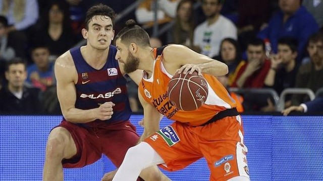 Valencia Basket anula al Barça y apura sus opciones de ser líder