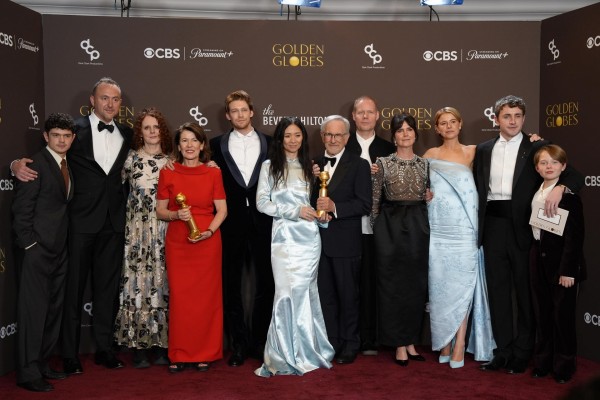 'Una batalla tras otra' y 'Hamnet' brillan en unos Globos de Oro que dejan a 'Sirat' sin premio