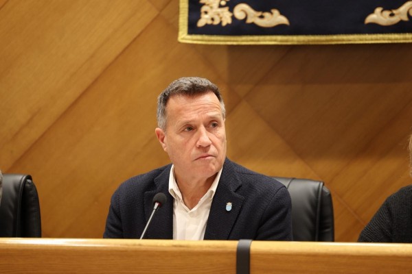 Monferrer confía en que la iniciativa para cortar suministros a viviendas ocupadas 