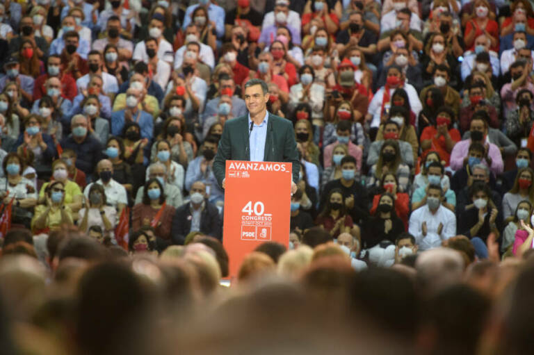 Sánchez convocará a su Ejecutiva el lunes para adelantar a otoño el congreso federal del PSOE