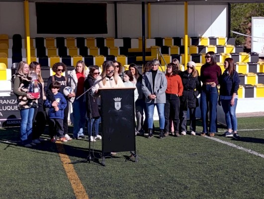 Un libro cuenta la historia de la castellonense Marta Mateos, ex futbolista de Villarreal y Valencia
