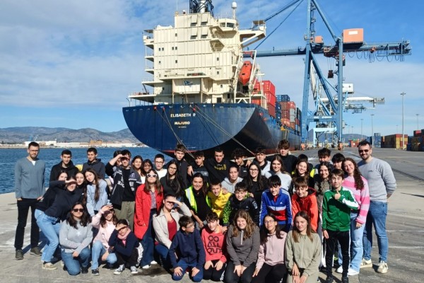PortCastelló cierra 2025 con la visita de más de 1.800 personas en el programa para conocer el puerto