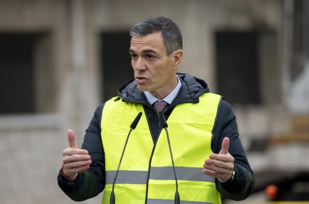 El Gobierno bonificará el 100% del IRPF a los caseros que no suban el alquiler y limitará la corta estancia