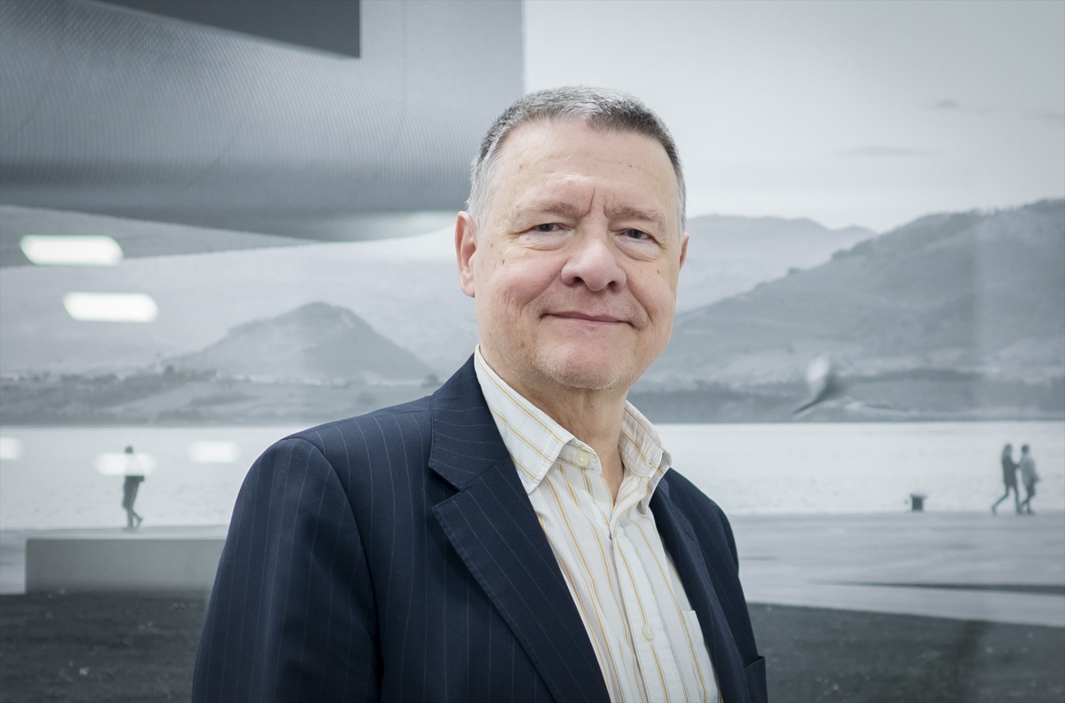 El manifiesto de Jordi Sevilla pretende un debate crítico en el PSOE frente al 