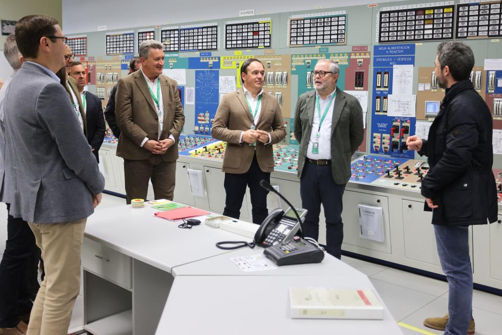 Pérez Llorca defiende la continuidad de la central de Cofrentes y la soberanía energética