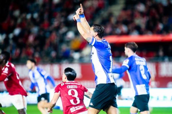 El Hércules CF cierra una primera vuelta irregular y fuera del 'play-off' de ascenso