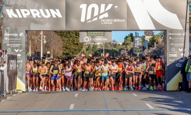 Dos récords continentales y dieciocho récords nacionales en un 10K Valencia para recordar