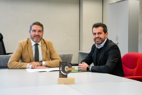 Vox propone a los empresarios apostar por las ventajas de la zona franca en Cartagena para revitalizar la Región