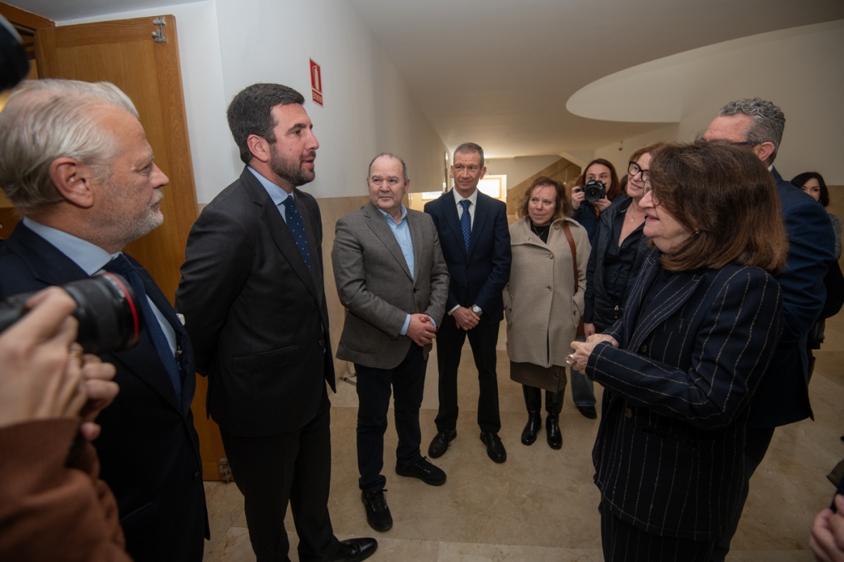 La creación de la nueva cátedra de la UA y Grupo Cox, en imágenes