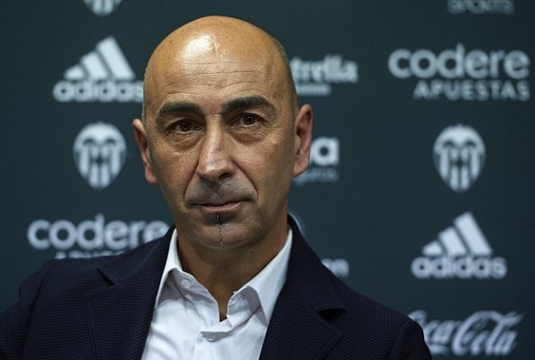 Pako Ayestarán pierde casi todas sus opciones de seguir