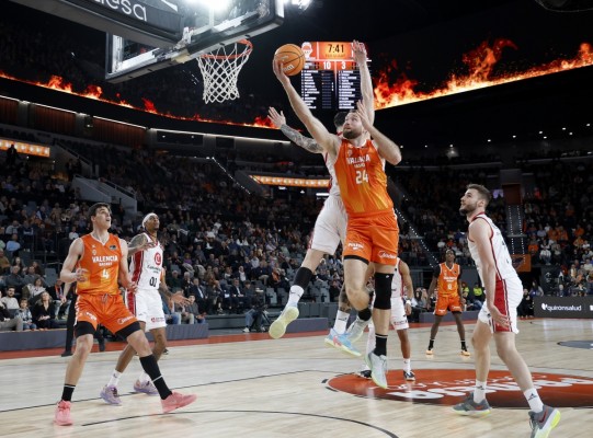 Valencia Basket se reencuentra con una contundente victoria ante Casademont Zaragoza