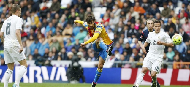 André Gomes le cambia la cara al Valencia
