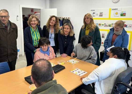 ASTRAPACE impulsa la vida independiente y el apoyo familiar con una ayuda municipal de 29.000 euros