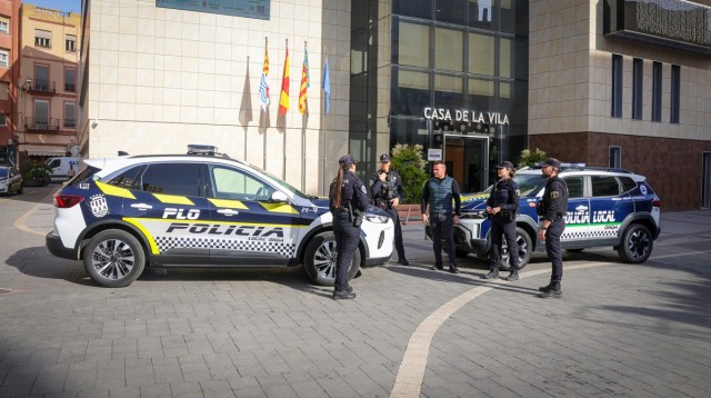 Onda mejora el parque móvil de la Policía Local con la incorporación de tres nuevos vehículos híbridos