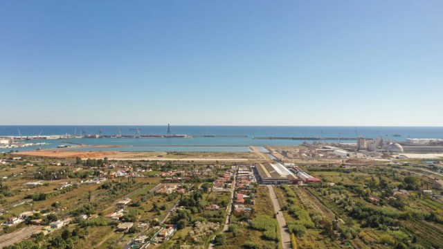 PortCastelló roza los 19 millones de toneladas en 2025 y se consolida en el top 10: lideran tráficos de energía, azulejo y alimentario