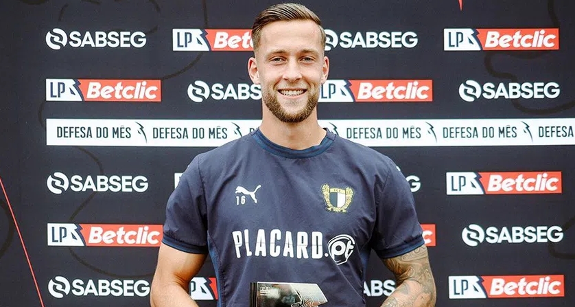 Justin De Haas, central del Famalicao. - Justin De Haas, central del Famalicao.