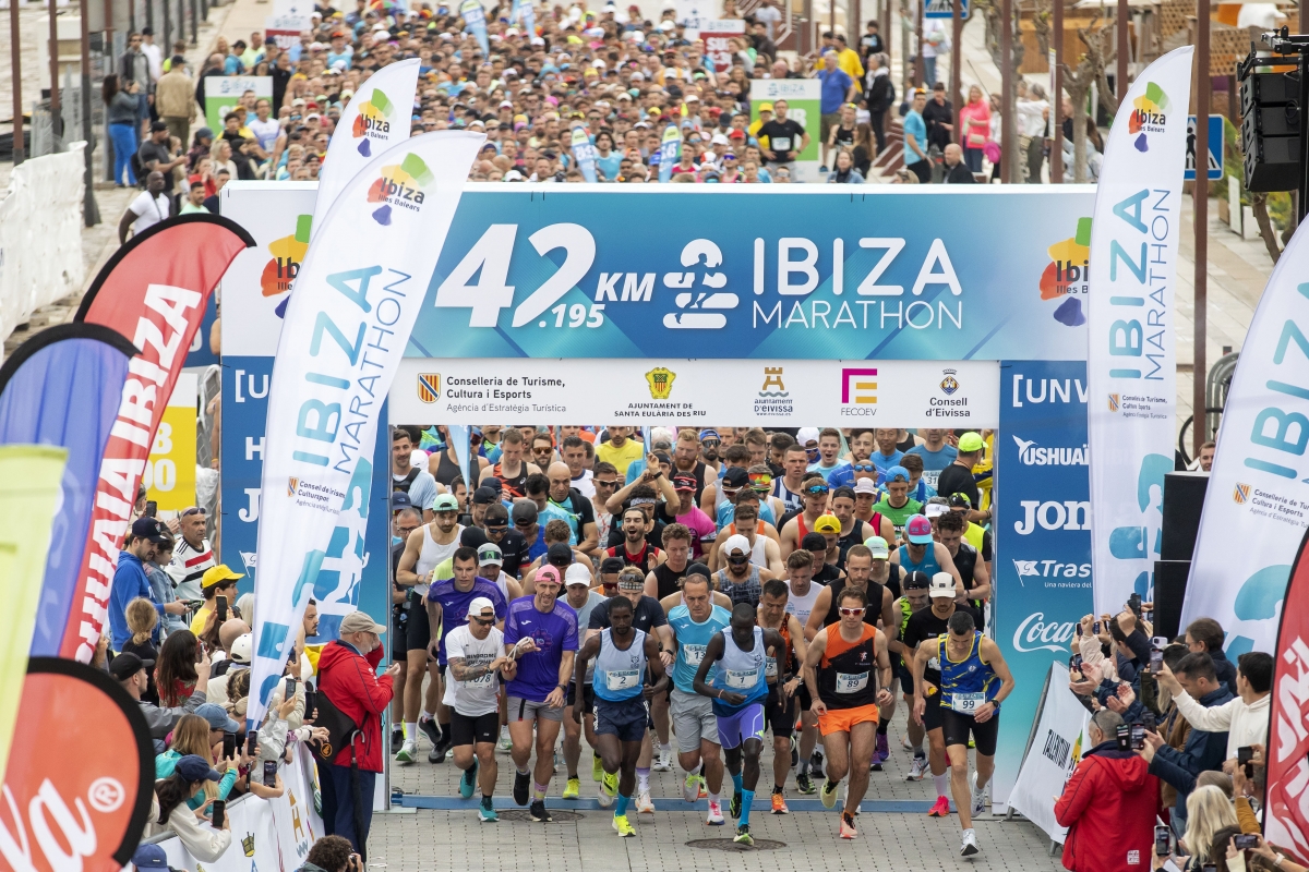 El Santa Eulària Ibiza Marathon oferta las últimas 300 plazas para la  distancia reina