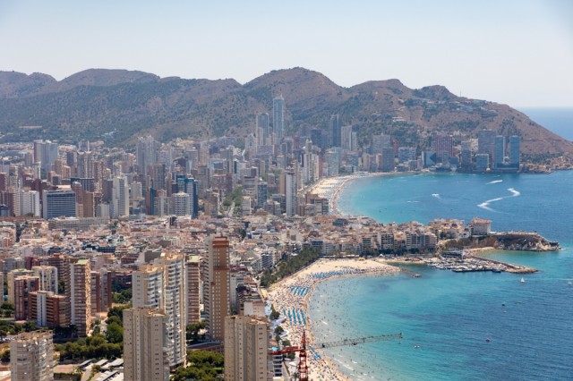 Benidorm, Alicante y Orihuela concentran los precios más altos de vivienda en la provincia al cierre de 2025