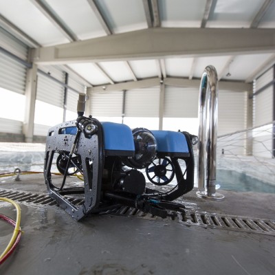 La Cátedra Smart Ports de la UJI premia un TFG sobre el uso de robots para mantener tuberías submarinas