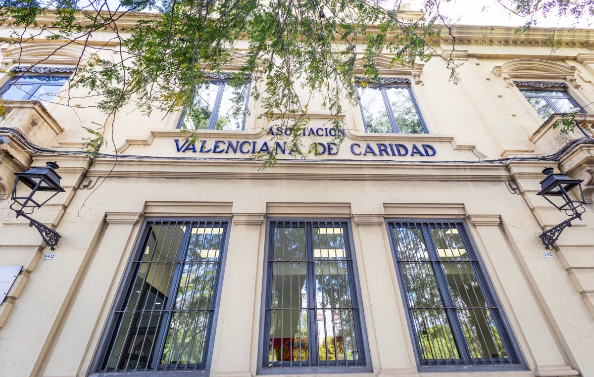 Casa Caridad reparte alimentos a 3.350 personas en 2025 y avisa de más familias 