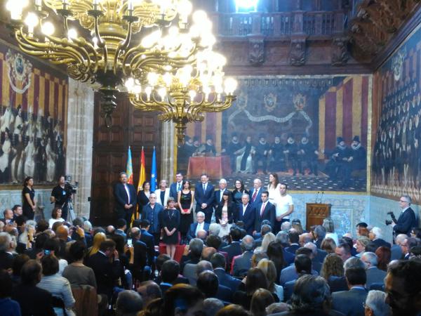 Foto de familia de los premiados por la Generalitat | GVA - 