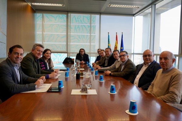 La Generalitat desbloquea 8.000 expedientes de distribución eléctrica acumulados desde 2020
