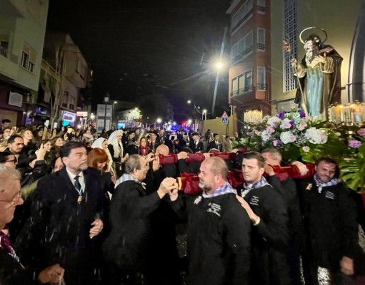 Alicante abre este viernes el calendario de las fiestas tradicionales con el Porrate de San Antón