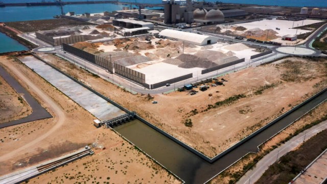 La nueva actividad 'etílica' del puerto: Alcohespa hará 16 tanques con una inversión de 5 millones