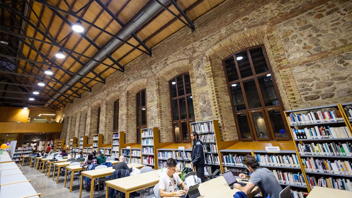 Compromís denuncia que las bibliotecas de València acumularon más de 150 cierres durante 2025