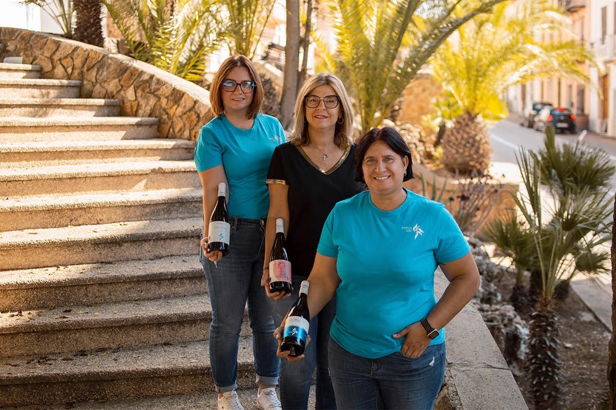 Bodega Teulada: donde la moscatel mantiene vivo el latido agrícola del Mediterráneo