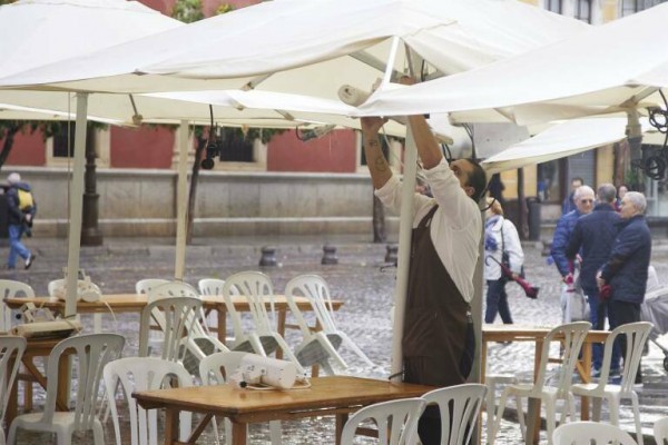 La tasa de paro de la eurozona bajó al mínimo histórico del 6,4% en julio
