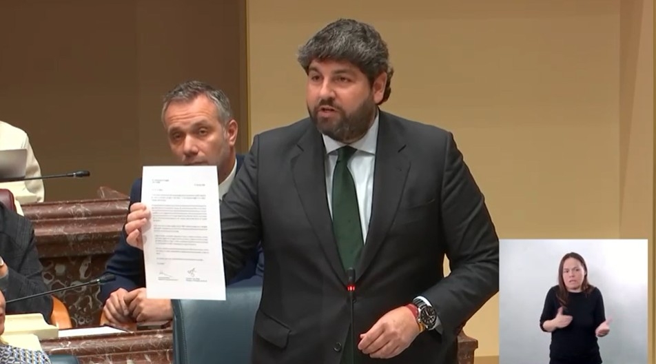 López Miras y el ministro de Industria exigen a Sabic garantías laborales y una reunión urgente