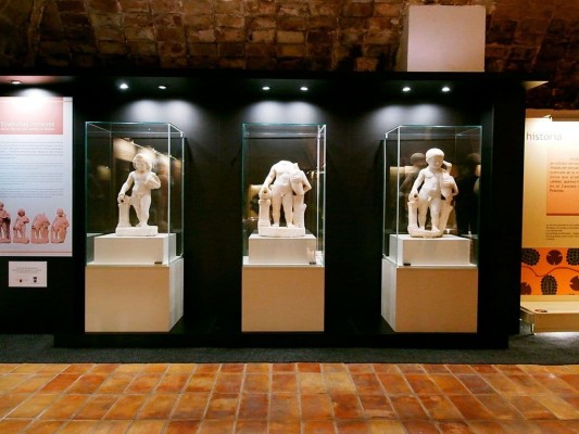 Bullas 'pierde' las tres esculturas romanas de Los Cantos: una sentencia judicial ordena su devolución
