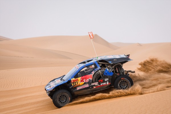 Roma recorta distancias a Al-Attiyah tras la antepenúltima etapa ganada por Ekström