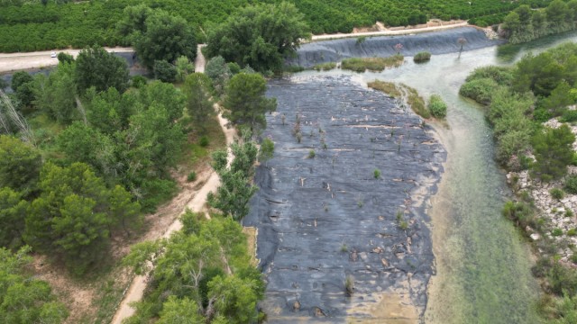 Un proyecto del Consorcio de la Ribera utiliza fotografía aérea para evaluar el estado del geotextil