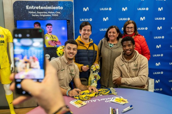 Georges Mikautadze y Willy Kambwala inauguran el Estadio Movistar LaLiga en Villarreal