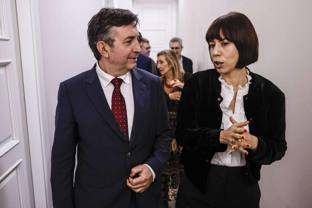 Sindicatos y CEV instan a Pérez Llorca a negociar el modelo de financiación sin renunciar a sus exigencias