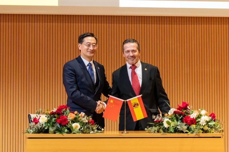 La selectividad china dará acceso a los estudios del nuevo campus de la UPV a partir del próximo curso