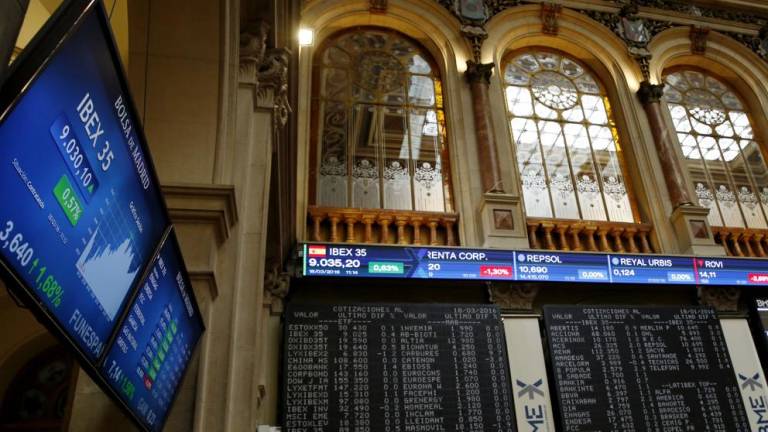 El Ibex 35 coge carrerilla a media sesión y se lanza a por los 8.800 puntos